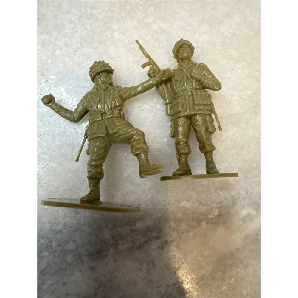 vintage timmee plastic army men Lot‎ Of 28